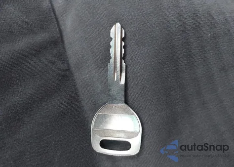 2000 Honda Civic Value Package from USA, damaged, VIN 2HGEJ6616YH572205